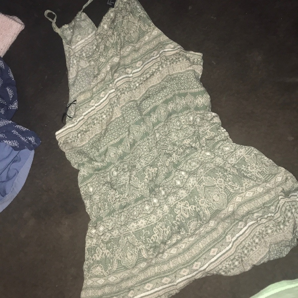 romper - Picture 2 of 4
